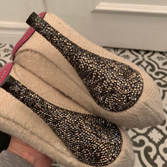 NWOB Bottega Veneta tweed crystal heel pumps. - Picture 6 of 7